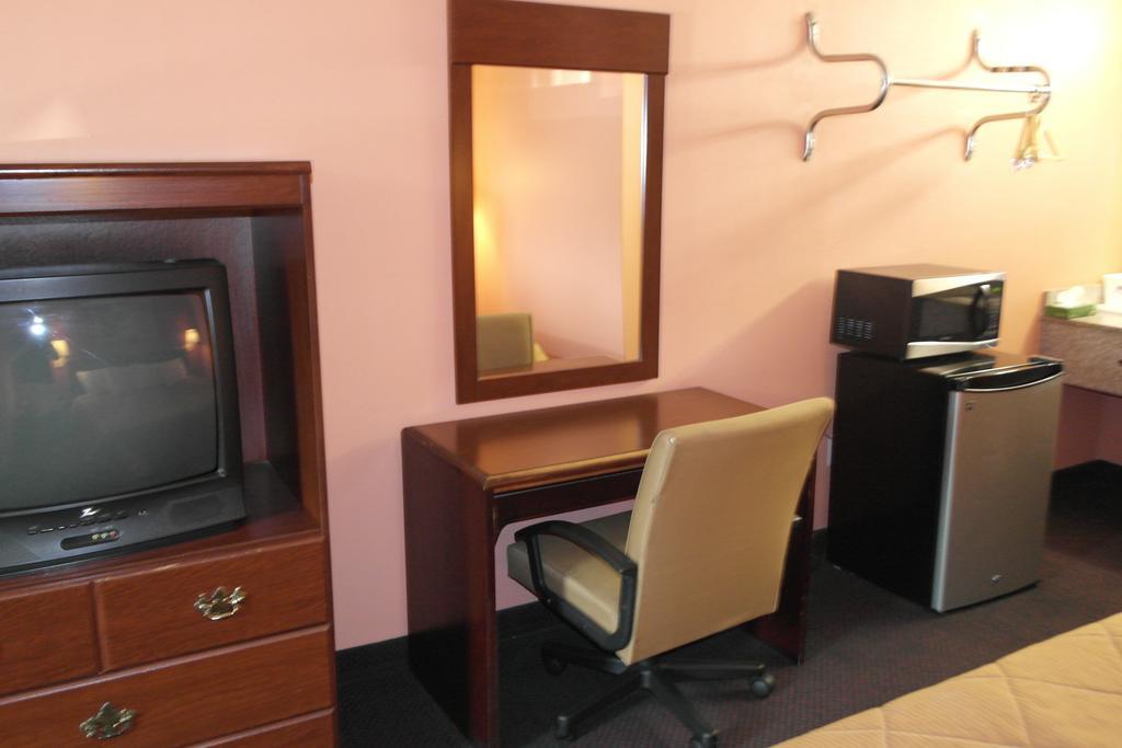 Americas Best Value Inn And Suites Knoxville Dış mekan fotoğraf