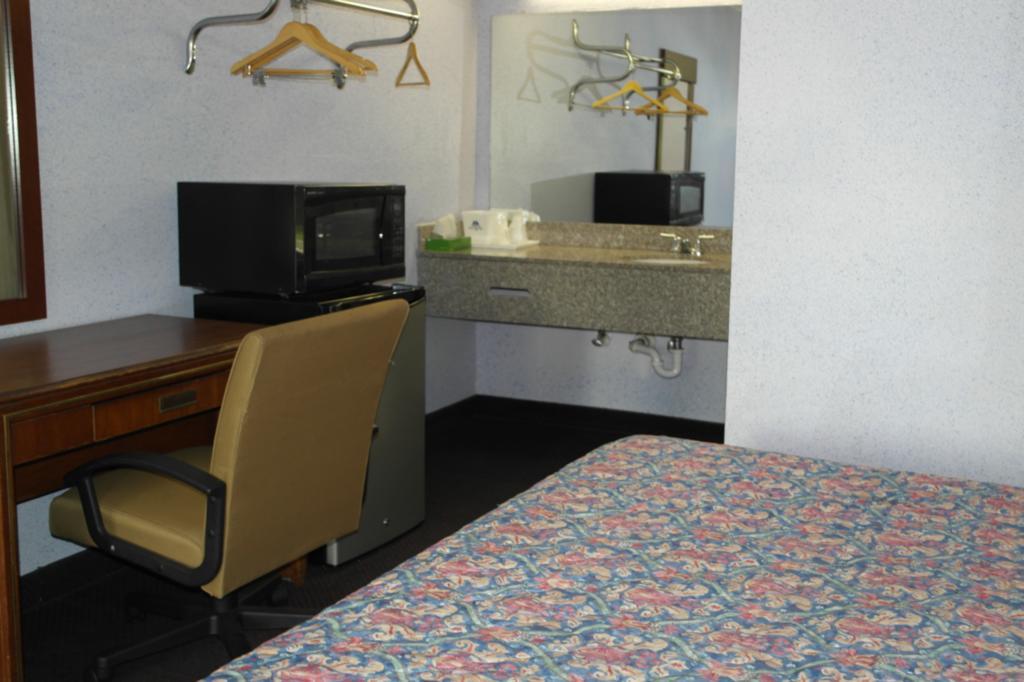 Americas Best Value Inn And Suites Knoxville Dış mekan fotoğraf